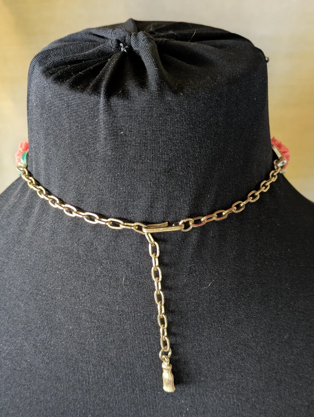 Vintage Floral Choker Necklace - Picture 3 of 5